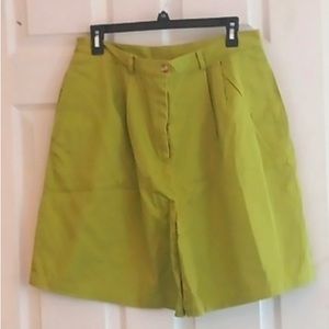 Cambridge green shorts size 16
